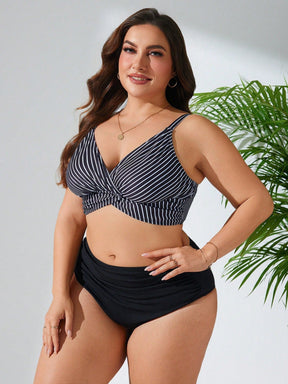 Biquíni Feminino com Detalhes em Franzidos e Design Moderno